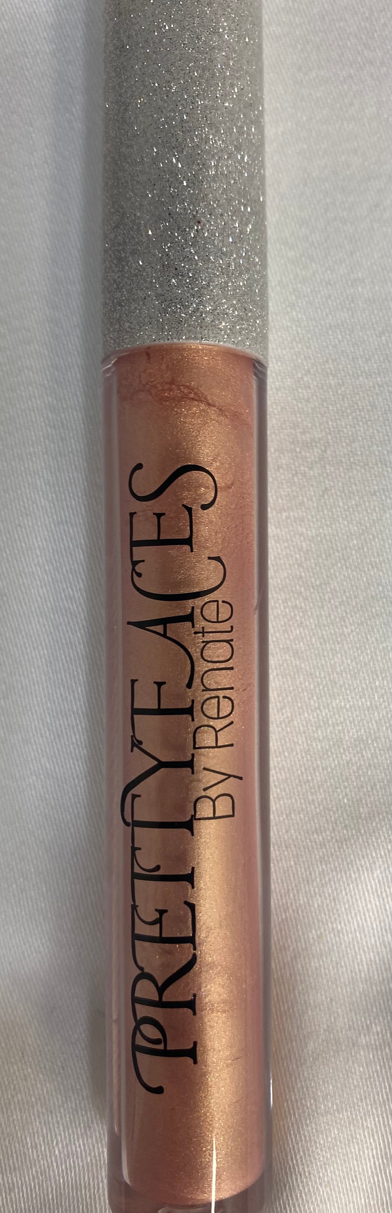 Lip Strobe Champagne Drip